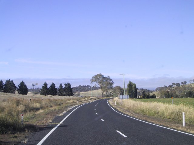 Towards Abercrombie Cave