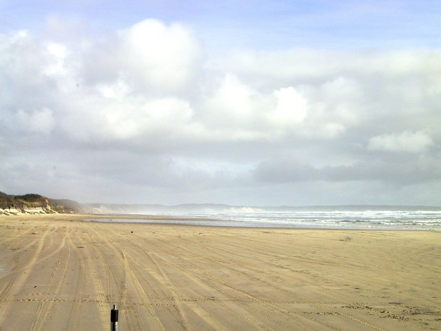 Whee!  Check those tides!  Ocean Beach, Tassie