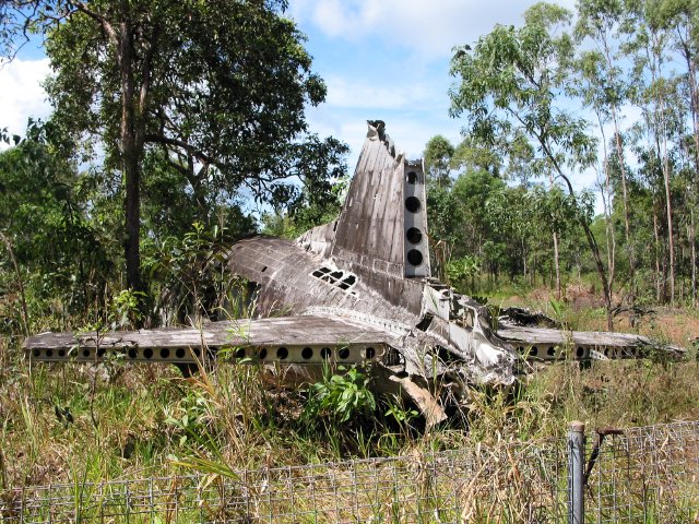 DC-3 near Injinoo airport