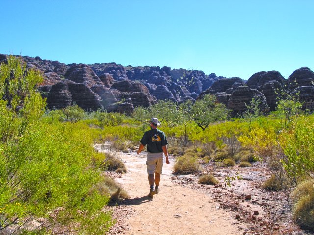 Cathedral Gorge Walk