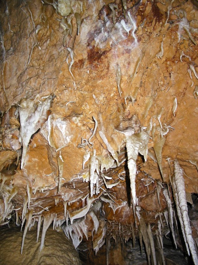 Nguili Cave