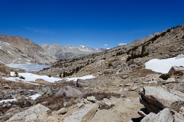 Bench Lake below, m808