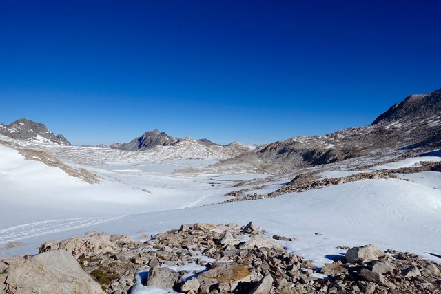 Snowfields to Wanda Lake, m838