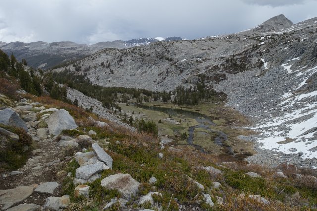 Dropping down from Donahue Pass, m930