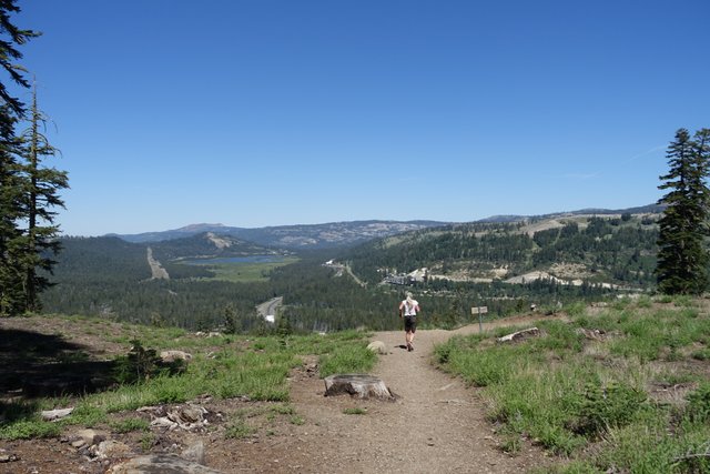 Trail to Donner Pass