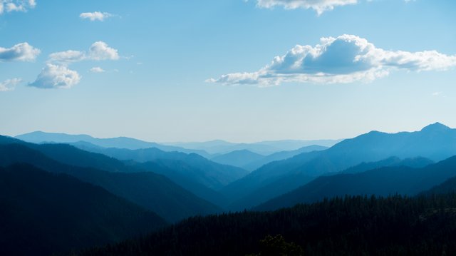 Blue Ridges to the west