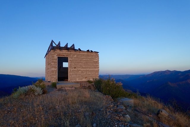 Lower Devils Peak Lookout, Seiad Valley