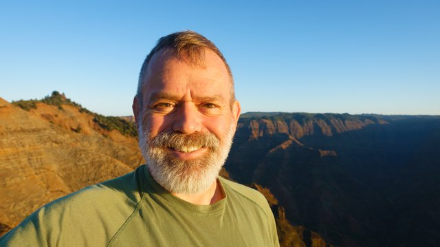 Waimea Canyon overlook, early morning