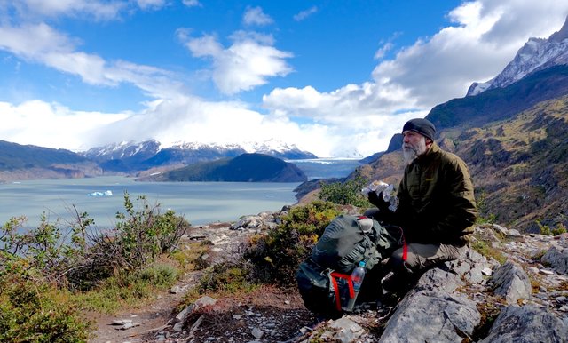 Break above Lago Grey