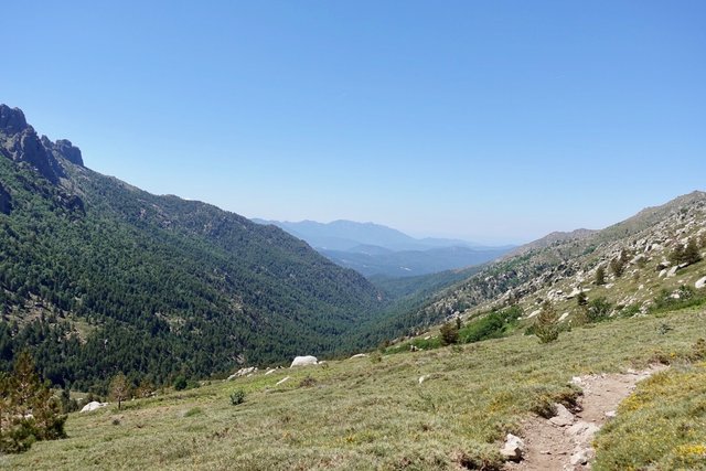 Valley below Refuge d'Asinau