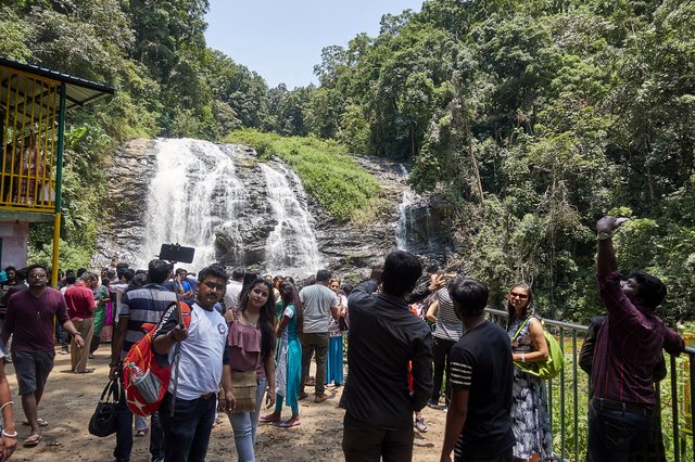 Selfie planet at Abbey Falls