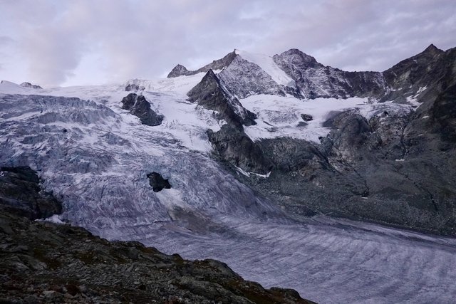 Glacier rippling down