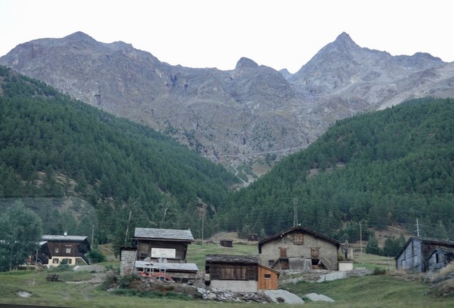 Europaweg bridge, a tiny sliver strand far up the valley