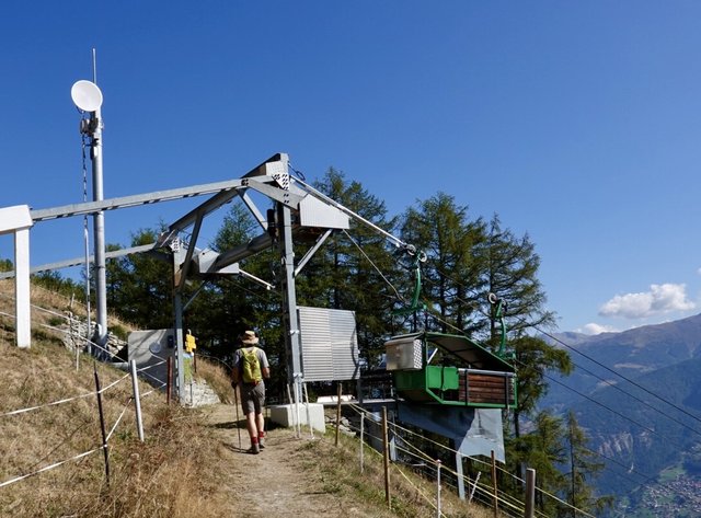 Tiniest gondola station