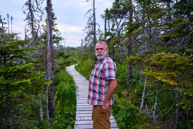 Walking to see orchids, Berry Head Pond trail