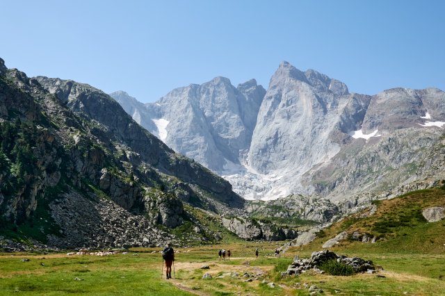 Approaching Vignemale