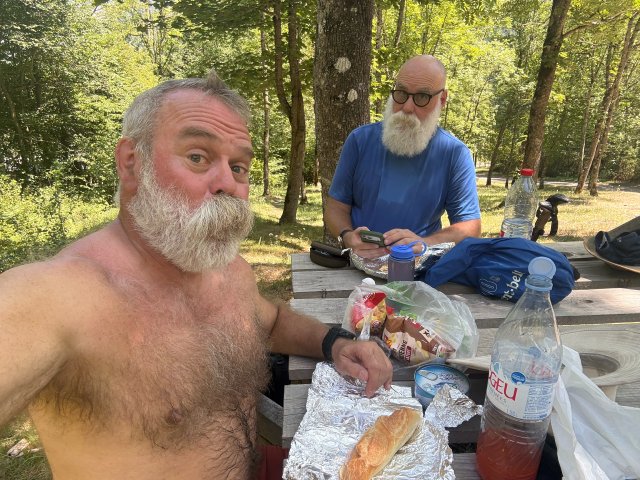 Hot picnic