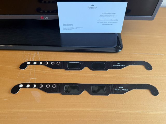 Paradores gave us eclipse glasses